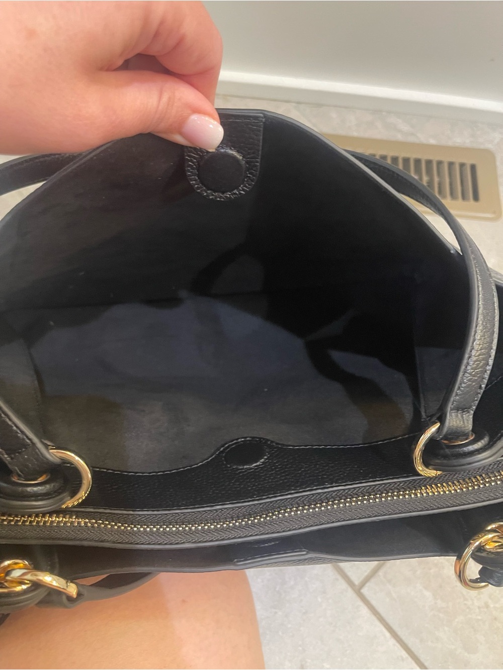 Cole HAAN Black Leather Tote Bag with Gold Hardware - Picture 5 of 7